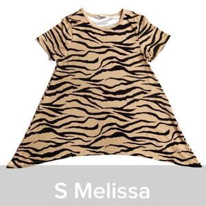 Lularoe Melissa Sharkbite Tunic Top - Size Small